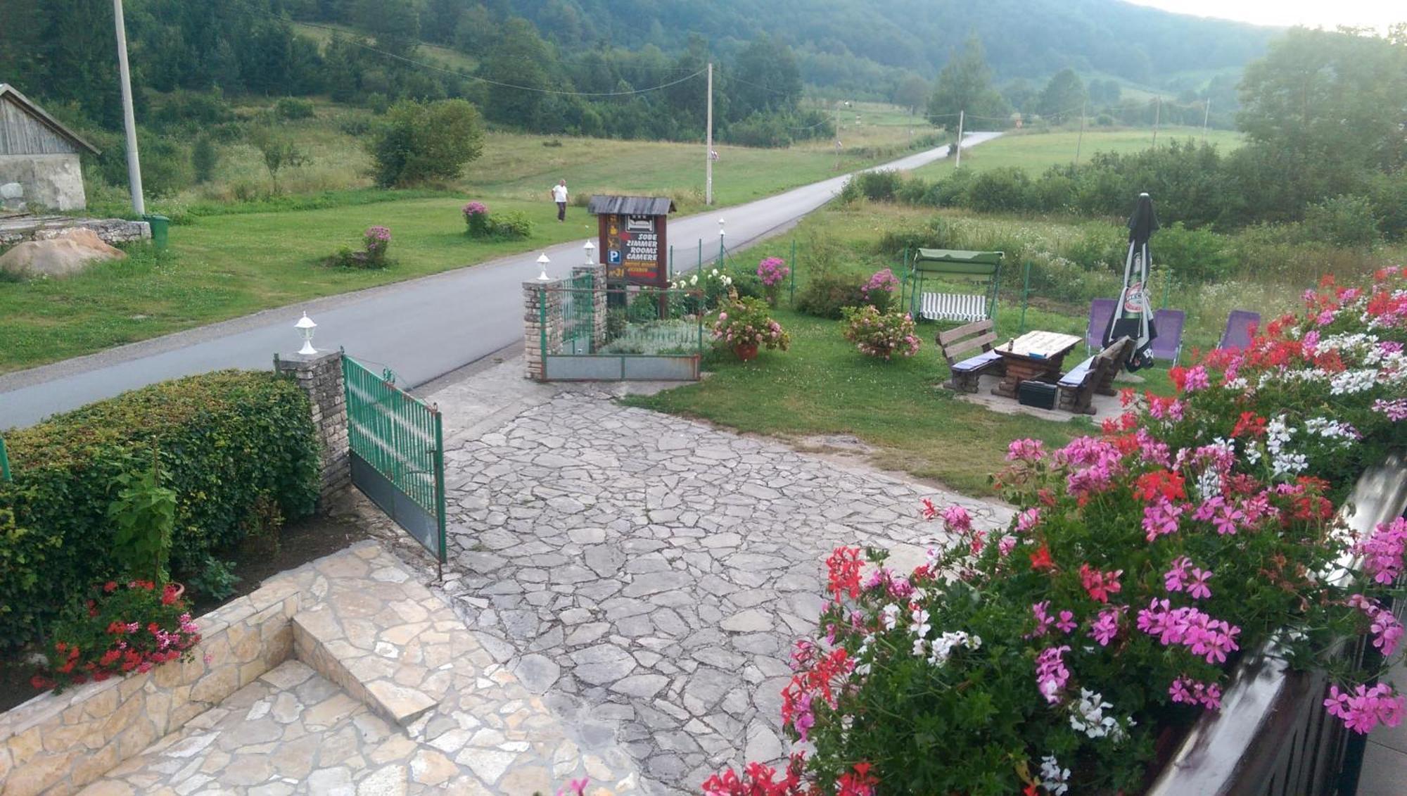 Plitvice House Milan Hotel Jezerce Eksteriør billede